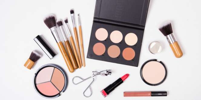 Tips Pilih Concealer Terbaik untuk Samarkan Kantung Mata