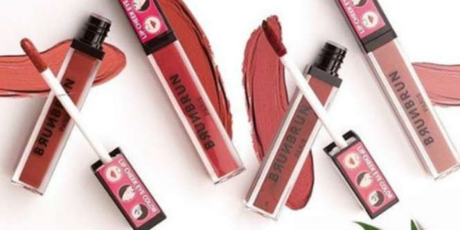 Rias Wajah dengan Lipstik Multifungsi Tanpa Kuras Kantong