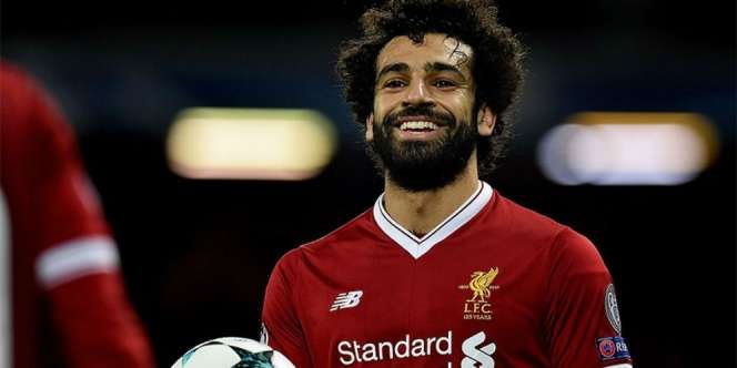 Video Pemain Muslim Liverpool Ini Bikin Haru Anak Sekolah