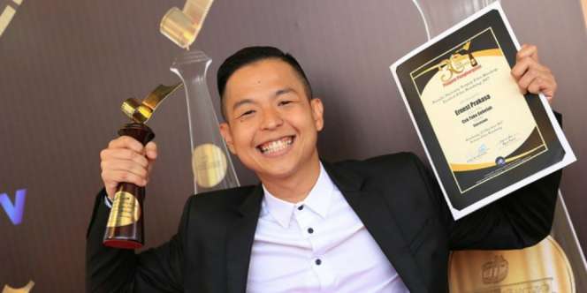 Ernest Prakasa, Sineas Muda Jenius Satukan Komika Indonesia