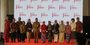 Kebaya dan Soto, Primadona di Jakarta Fashion Food Festival