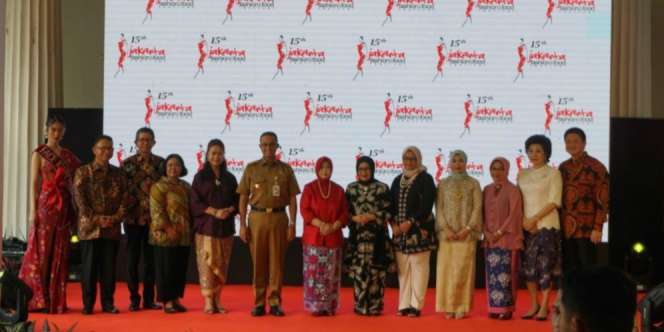 Kebaya dan Soto, Primadona di Jakarta Fashion Food Festival