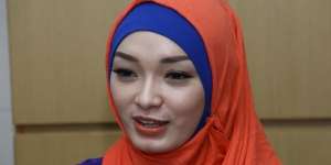 Dari Biduan Kampung, Zaskia Gotik Jadi Artis Tajir Melintir