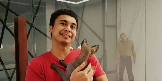 Curhatan Raditya Dika Soal Rumahnya yang Berhantu, Merinding!