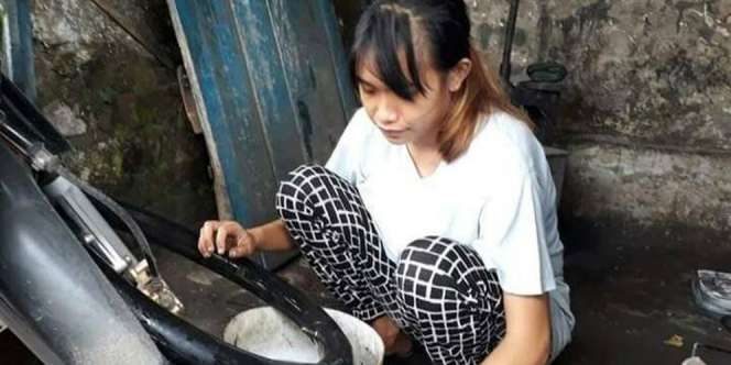 Viral, Tukang Tambal Ban Cantik Asal Garut