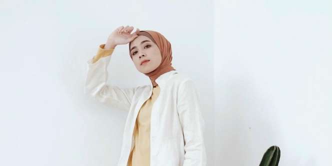 3 Inspirasi Playful Look untuk Hijaber Muda yang Aktif Bekerja