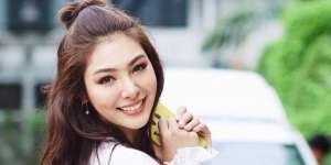 Cantik dan Modis Faye Malisorn, Kekasih Baru Ivan Gunawan