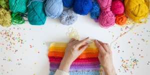 Nisa: DIY Kantung Ponsel Rajut