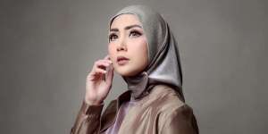 Digandeng Brand Ternama, Penampilan Fenita Arie Bikin Pangling