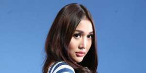 Ibunda Meninggal, Lucinta Menangis Histeris Lalu Pingsan