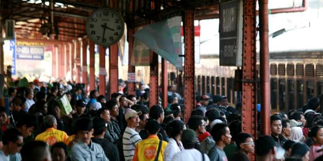 Siap-siap Begadang, Tiket KA Lebaran Tambahan Dijual Malam Ini