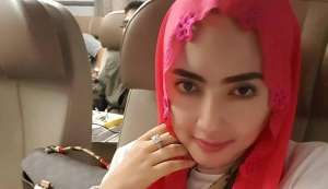 Posting Foto Tanpa Hijab, Yulia Mochammad Panen Hujat
