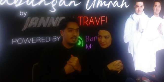 Pengalaman Ricky Harun Jadi Pemandu Jemaah Umroh
