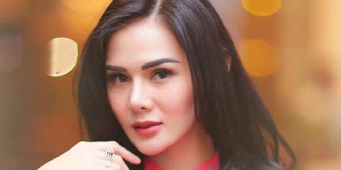 Puy Brahmantya, 'Kembaran' Astrid Tiar Ini Dijuluki Ratu Iklan