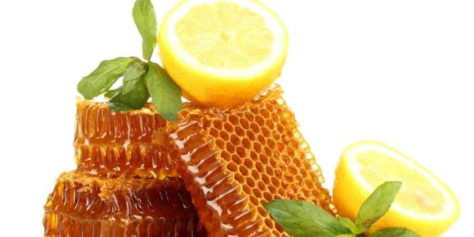 Lemon, Rahasia Alami Dapatkan Kulit Secantik Barbie