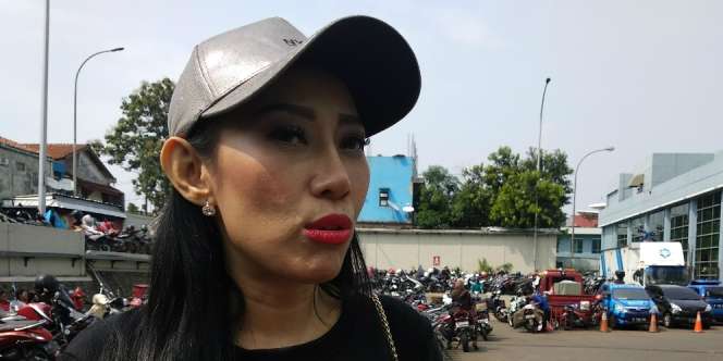 Hamil, Dewi Sanca Rela Tak Dinikahi Asal...