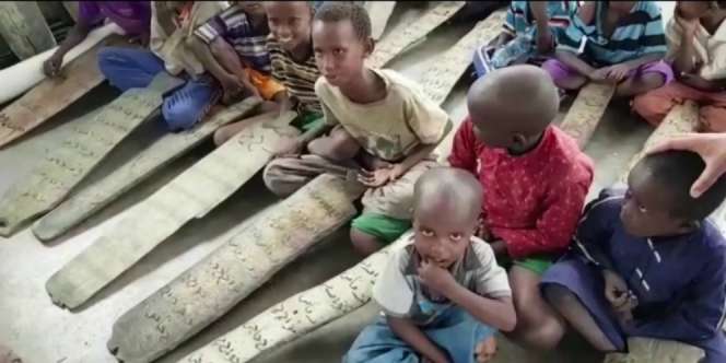 Kamu Pasti Terkejut Lihat Cara Anak-anak Ini Hafalkan Quran