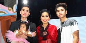Diadopsi Venna Melinda, Kini Vania Athabina Hidup Mewah