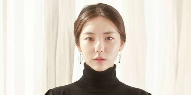 Pesona Han Da-eun, Pasangan Brandon Salim di 'Love Distance'