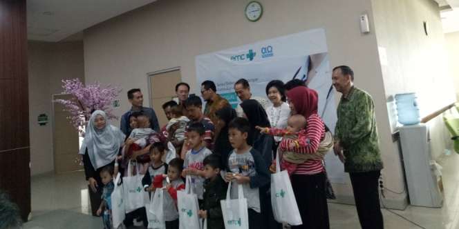 RS EMC Sentul Gelar Operasi Hernia Gratis