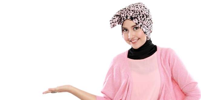 8 Cara Tak Terduga Buat Pipi Lebih Tirus, Bisa Tiup Balon