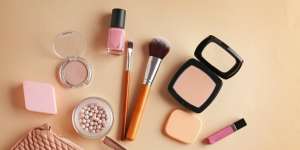 4 Tip Memanfaatkan Makeup Kedaluwarsa Sebelum Dibuang