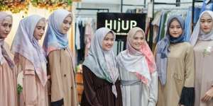 Cerita Rakyat dalam Balutan Scraf Herfiza Novianti