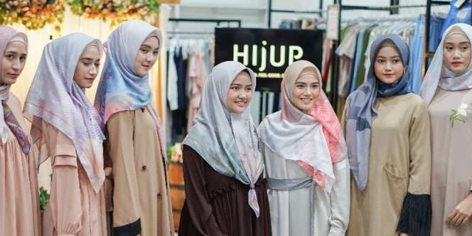 Cerita Rakyat dalam Balutan Scraf Herfiza Novianti