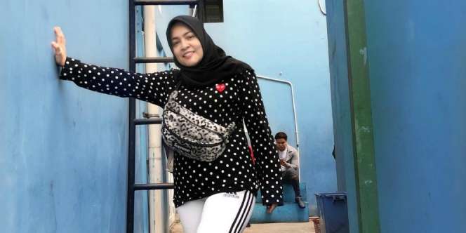 Sontek Gaya Athleisure Hijab ala Istri Uya Kuya