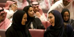 Wow! Akan Ada Wahana Disneyland di Saudi, Apa Isinya?