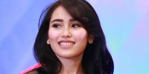 Tas Pinggang Nyaris Rp 20 Juta, Ayu Ting Ting Banjir Pujian