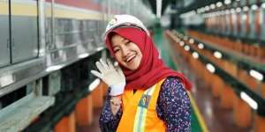 Yuk Kenalan Sama Masinis Cewek Pertama di MRT, Cantik Lho!