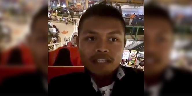 Naik Roller Coaster, Lihat Cara Pria Ini Atasi Takut