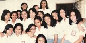 Bagikan Foto Lawas, Kecantikan Artis Ini Tuai Pujian