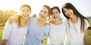 Ikutan #MomenBebasBau Menangkan Staycation Bareng 4 Sahabat!