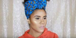 Tutorial Dewy Makeup Buat Kulit Berminyak