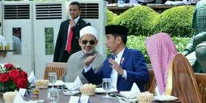 Jokowi Dorong Revitalisasi Poros Wasatiyyat Islam Dunia