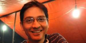 Ular Peliharaan Gigit Penyanyi, Reaksi Lucky Hakim Mengejutkan
