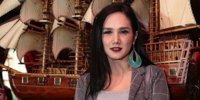 Lagu Tata Janeeta Sindir Pelakor, Mulan Berang?