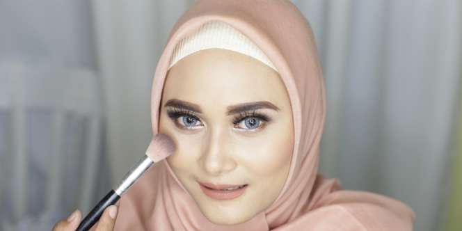 4 Cara Bersihkan Kuas Makeup yang Benar
