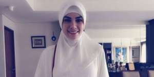 Nikita Mirzani Hapus Tato, Niat Berhijrah?