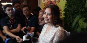 Prilly Sampai Rela Lakukan Ini Demi Nikahan Raditya Dika