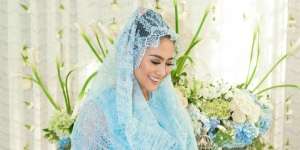 Pengajian Kehamilan 4 Bulan, Rini Yulianti Tampil Memesona