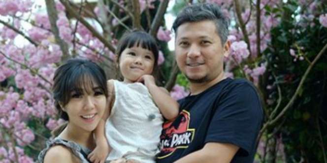 Aksi Menggemaskan Gempi Saat Ulang Tahun Gading Marten