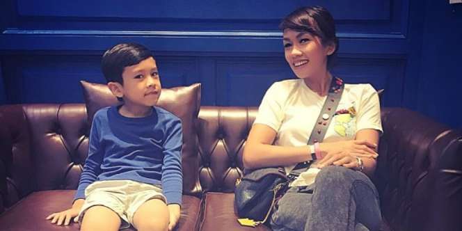 Cara Unik Melanie Putria Motivasi Anak untuk Berpuasa