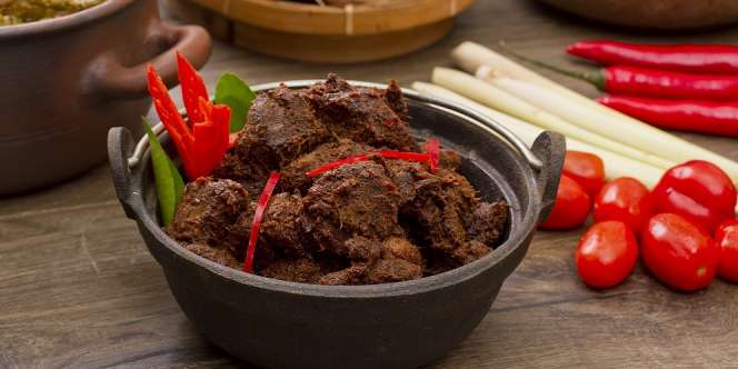 Ini Alasan Rendang Jadi Ikon Kuliner Indonesia