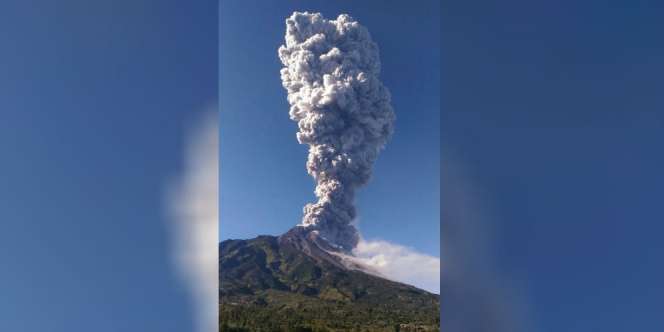 Video Letusan Merapi, 3 Km dari Puncak Dinyatakan Bahaya