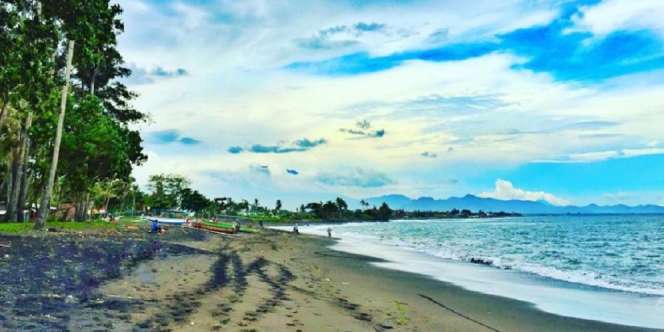 Susur Pantai dengan Menunggang Kuda di Gianyar