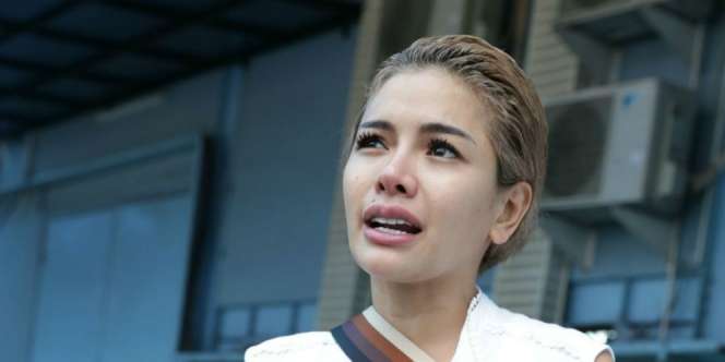 Teror Bom Surabaya, Nikita Mirzani Jadi Parno Keluar Rumah