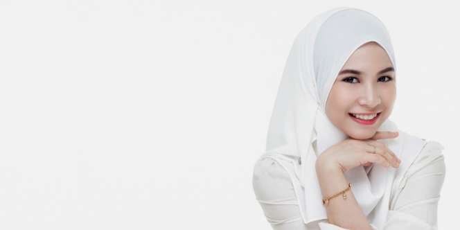 3 Kebiasaan yang Memicu Warna Bibir Menghitam